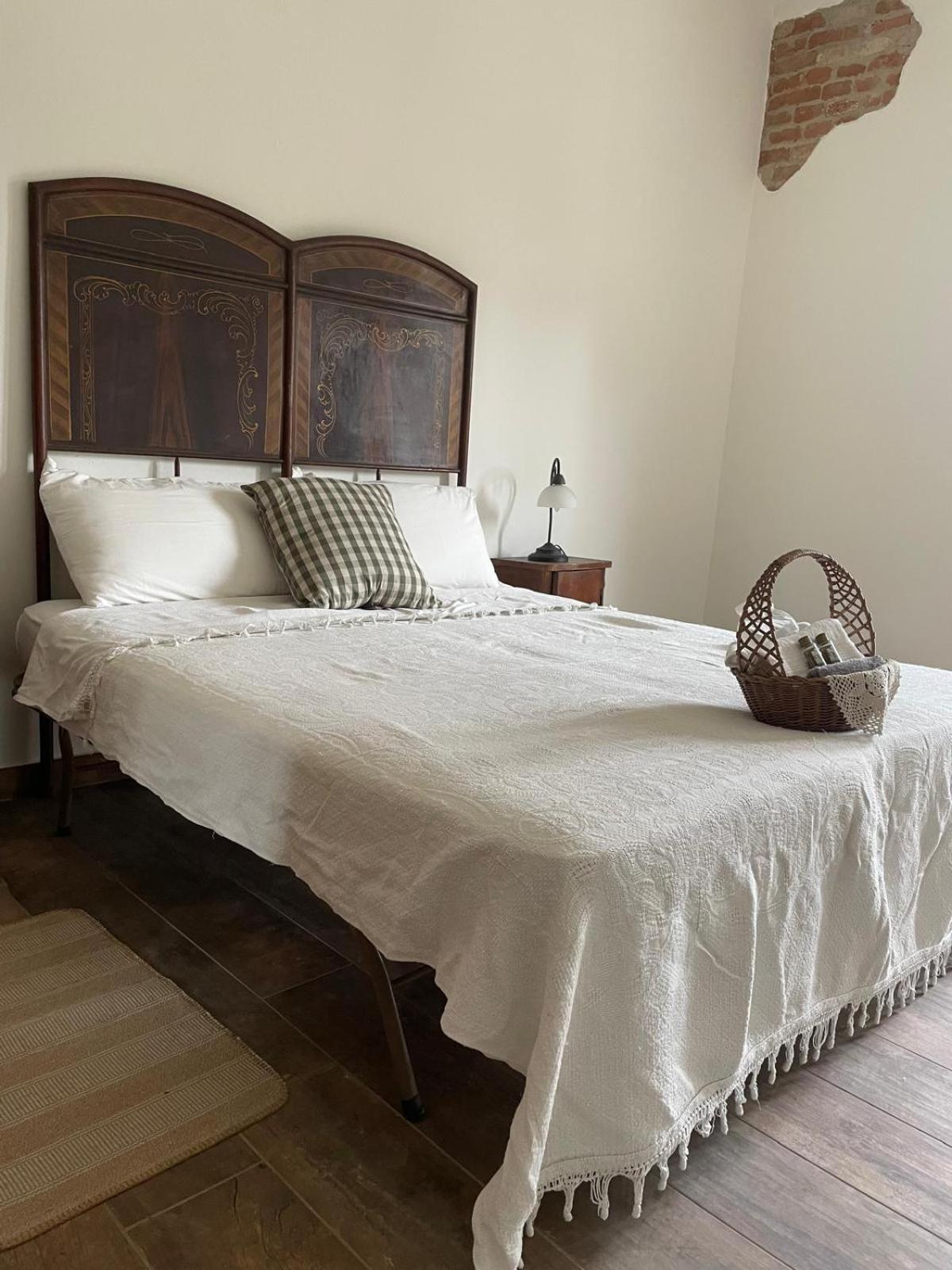 Tenuta Nissole Rocchetta Tanaro Εξωτερικό φωτογραφία